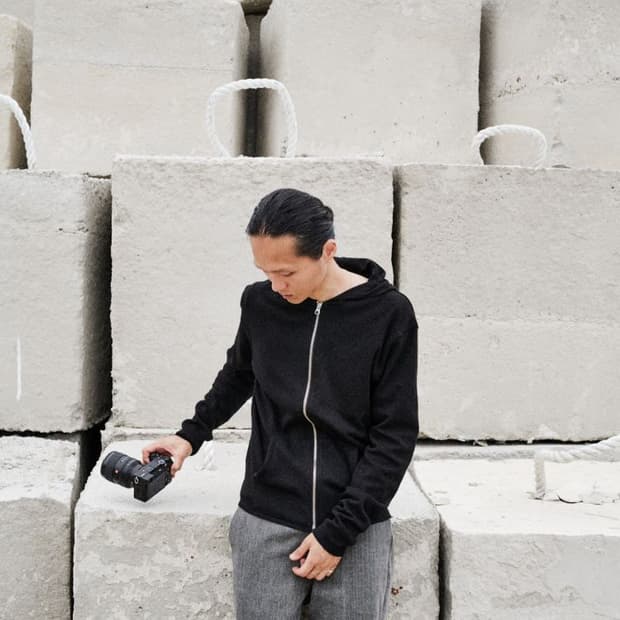 Textured hoodie zip black