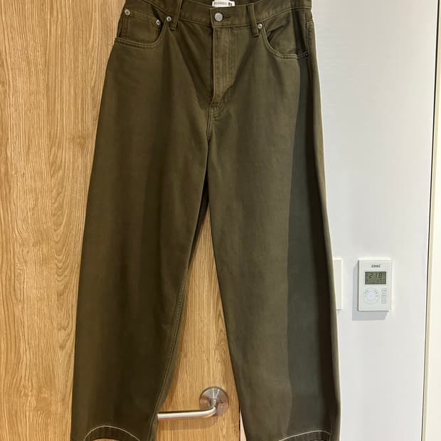 유니클로 jw앤더슨 와이드핏 진 31