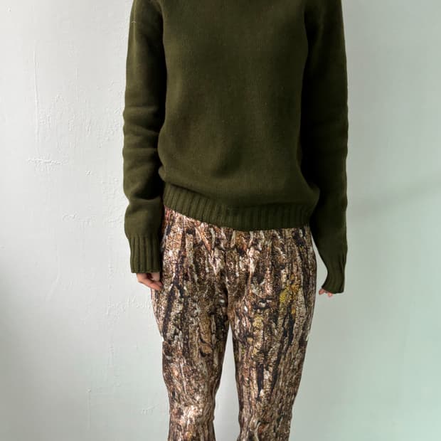 드리스 반 노튼 90‘s 라이카기 브이넥 니트