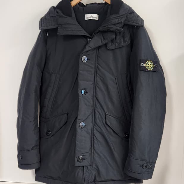 스톤아일랜드 정품 마이크로랩스 패딩 M (95)