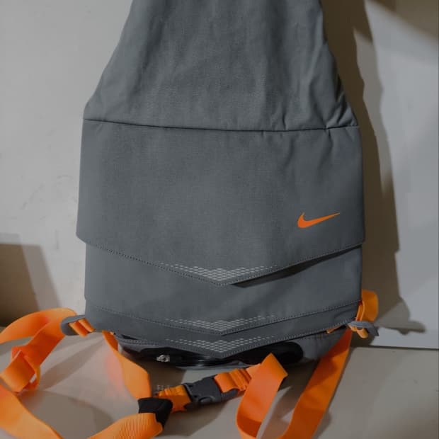 나이키 00's MOG 볼트 백팩 레트로