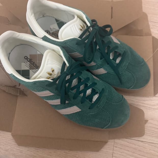 여성_아디다스 가젤 스웨이드 그린 240mm