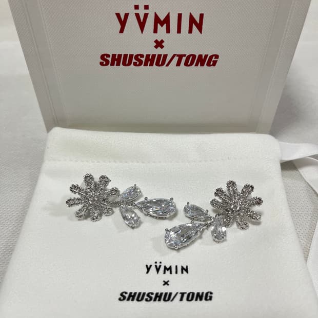 슈슈통 x YVMIN 26ss 플라워 드롭 귀걸이