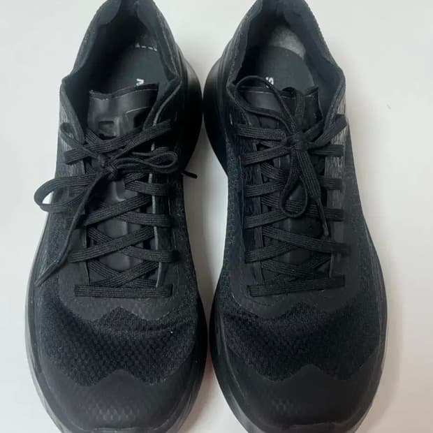  살로몬 꼼데가르송 옴므 펄사 플랫폼