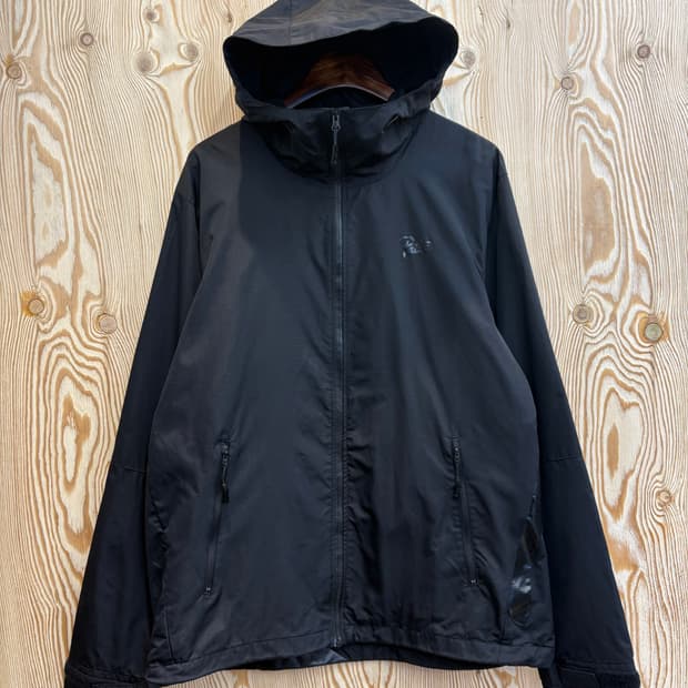 파타 등판 로고 윈드브레이커