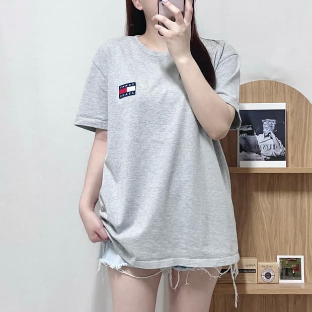 [정품] 타미 그레이 패치로고 라운드 반팔티 [ XL ]