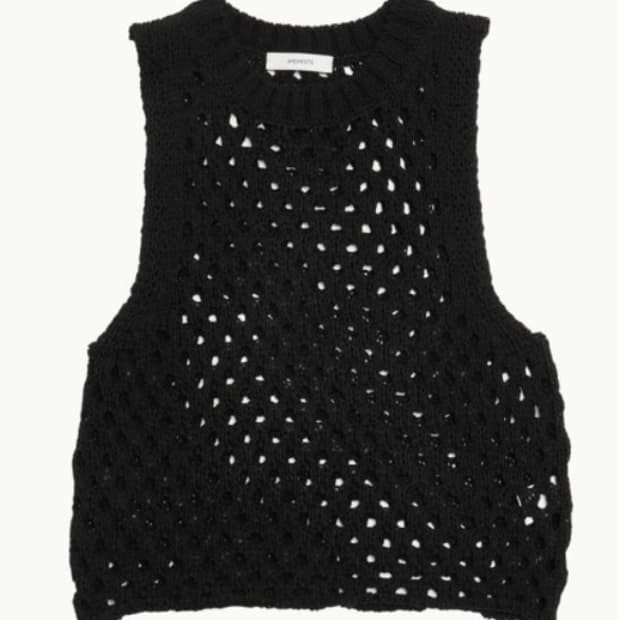 [새상품/슬기 착용] 아모멘토 크로셰 니트 베스트 Black