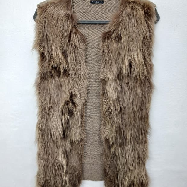 Sisley 천연폭스퍼 울니트 베스트 55 S 새제품급