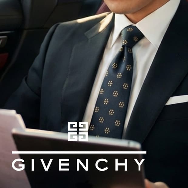 지방시 실크 네이비 자카드 패턴 넥타이 9.9cm A~B등급 E822
