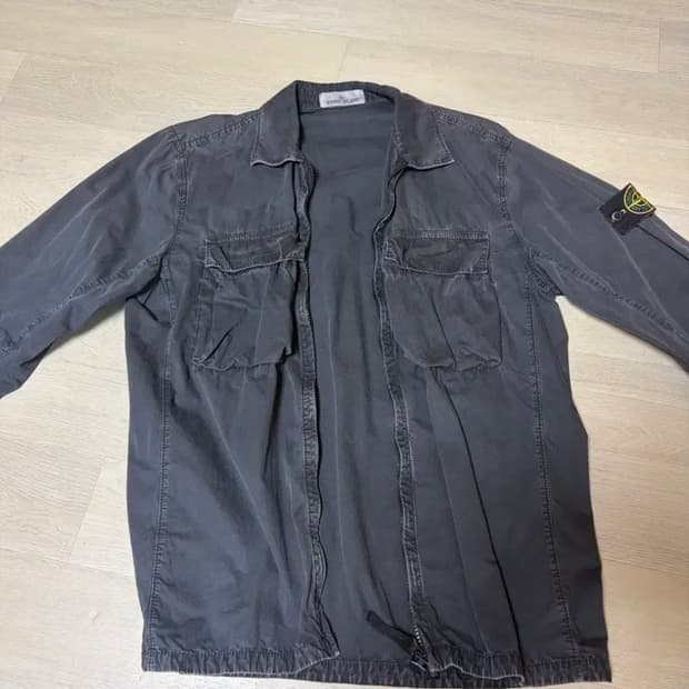 [L] 스톤아일랜드 올드이팩트 오버셔츠 블랙 22ss 114WN