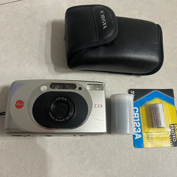 라이카 Z2X 실버 필름 카메라 (배터리,필름제공)