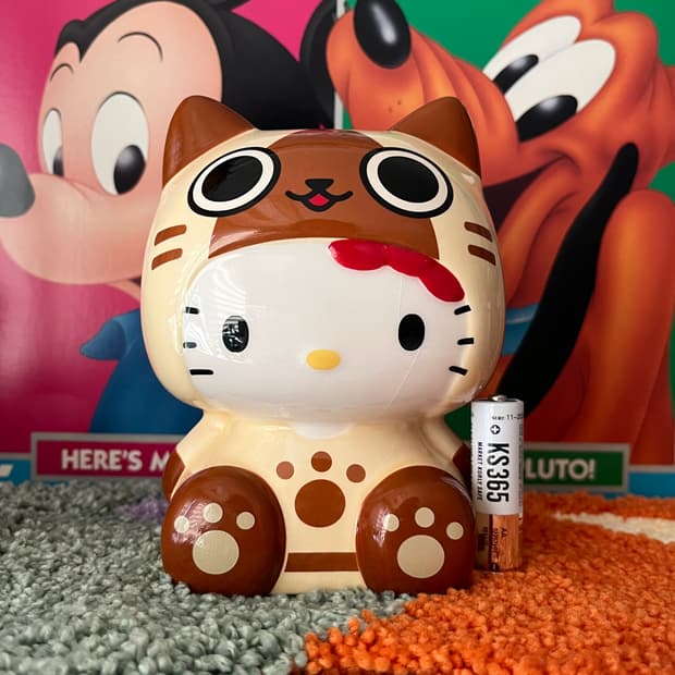 산리오x몬스터헌터 헬로키티x아이루 세라믹 저금통