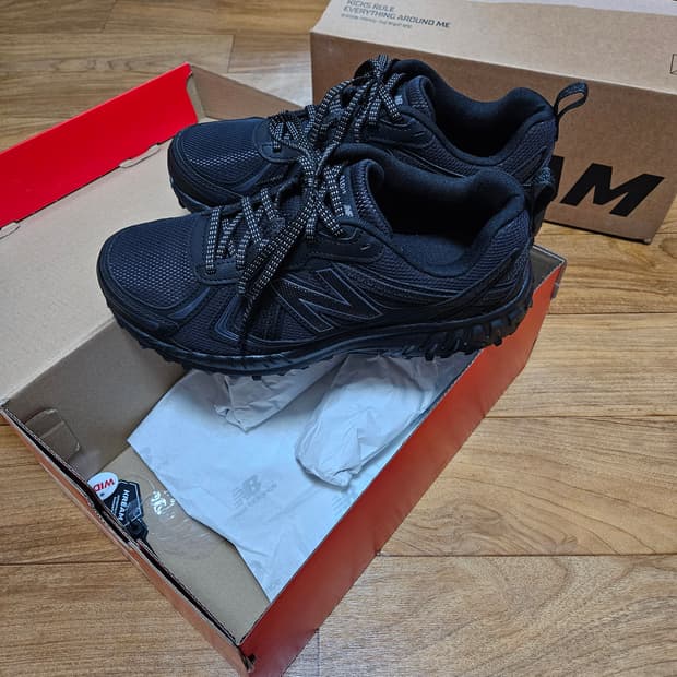 뉴발란스 410  250