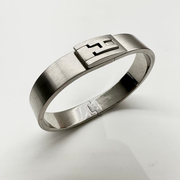 에르메스 브러쉬드 팔라듐 제트 브레이슬릿