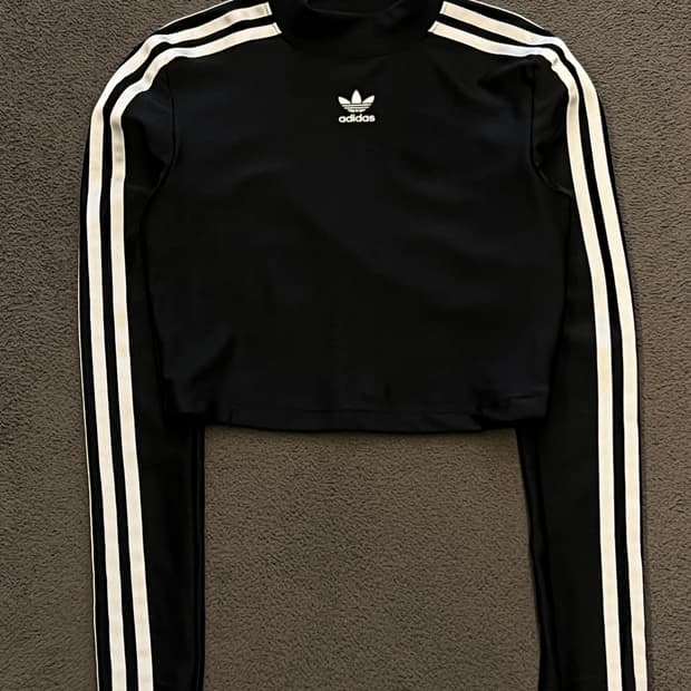 아디다스 3s 크롭 긴팔 처분 