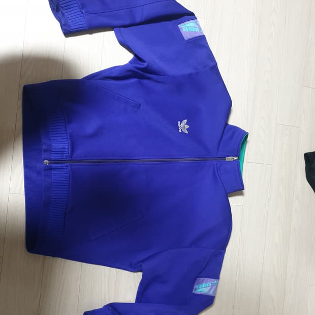 제펜 아디다스 트랙탑