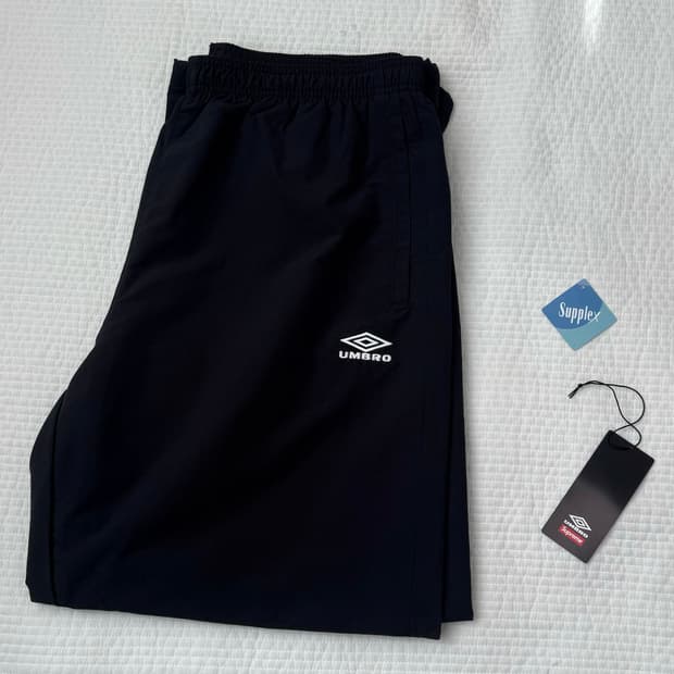 [XL] 슈프림 x 엄브로 26ss 라인스톤 트랙 팬츠 블랙