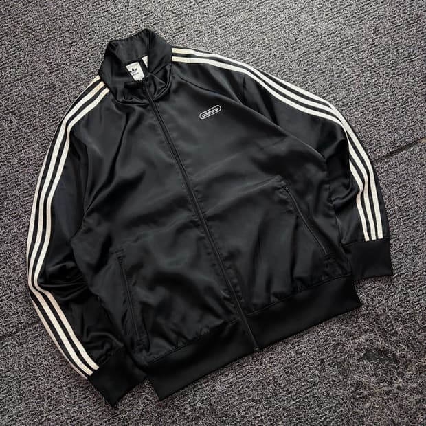 아디다스 신형 박시핏 사틴 트랙탑 져지 블랙 2902
