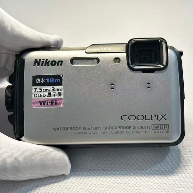 니콘 쿨픽스aw110(aw100) 은색 디카