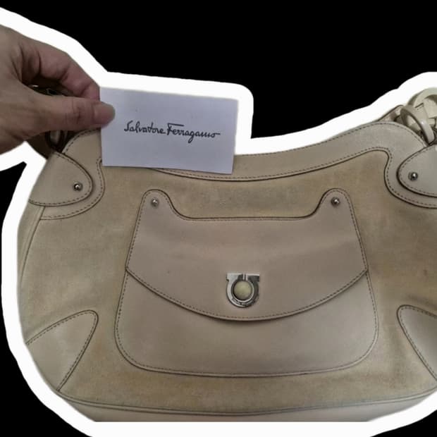 살바토레 페라가모 스웨이드 가죽 간치니 핸드백