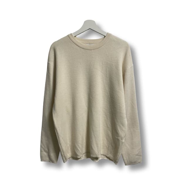 [L] 쿠어 아이보리색 긴팔 니트 스웨터