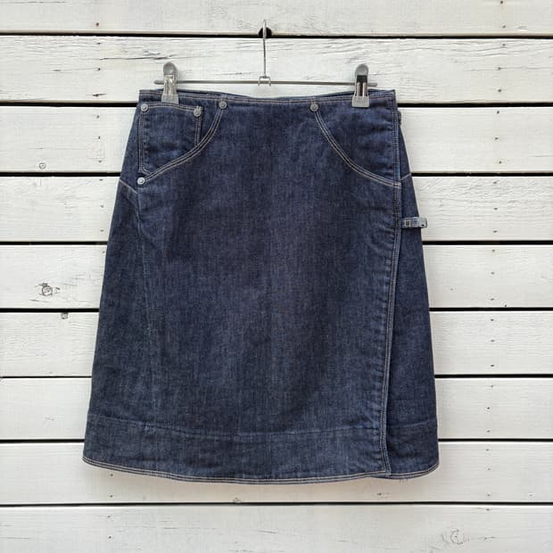 Levi’s 리바이스 엔지니어드진 랩 데님 스커트