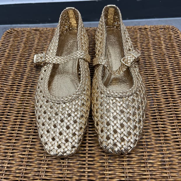 Zara 메탈 메리제인 39
