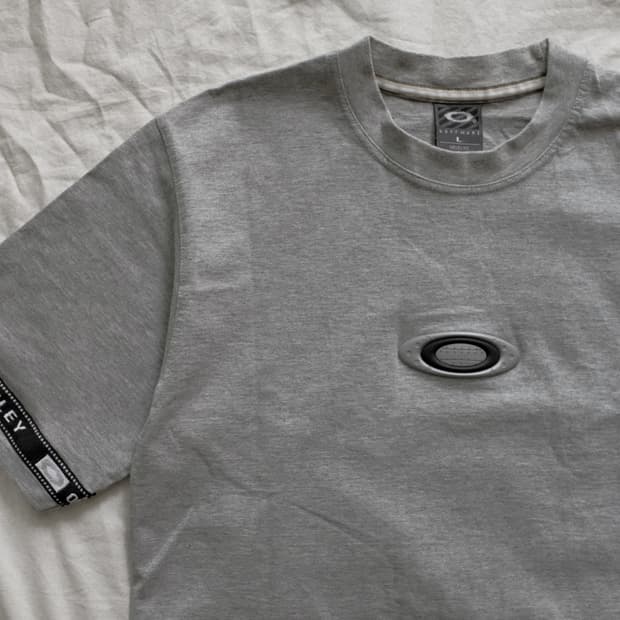 2000’s Oakley T-Shirt