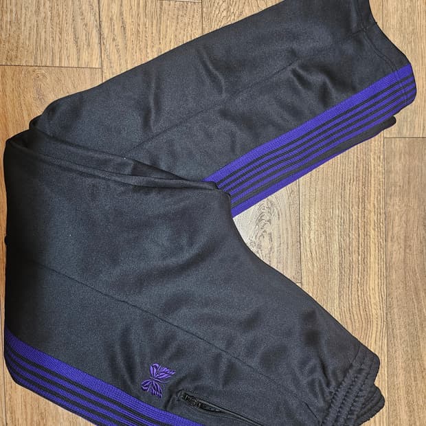 니들스 트랙팬츠