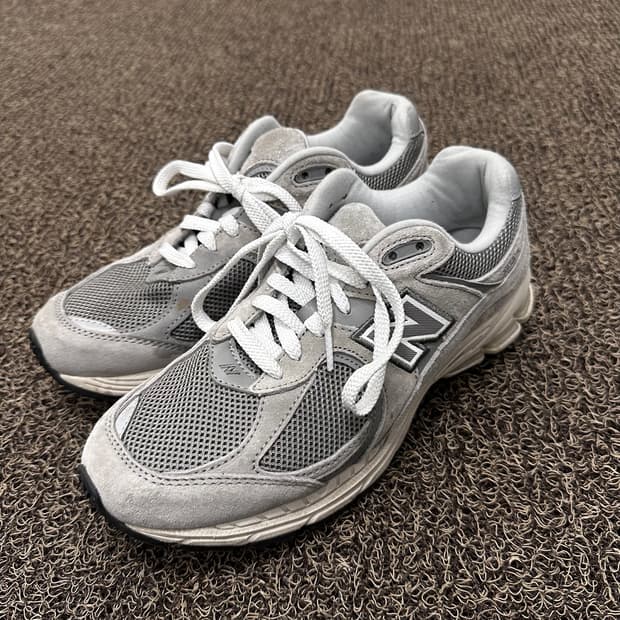 뉴발란스 2002r 운동화 250사이즈