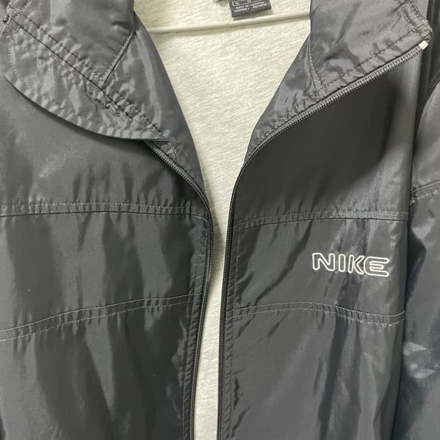 나이키 올드스쿨 바람막이