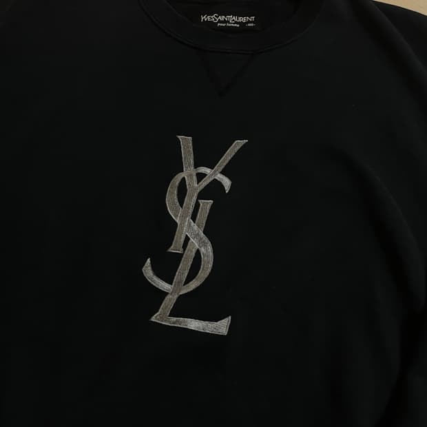 생로랑 로고 맨투맨 입생로랑