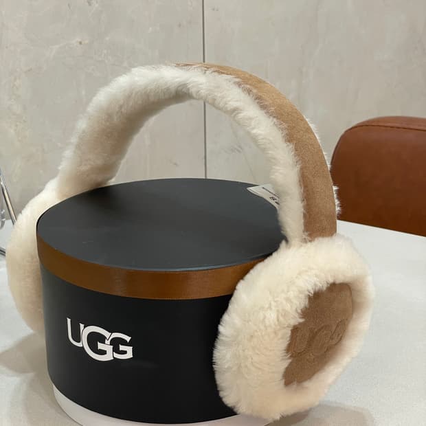 Ugg 어그 양털 귀마개