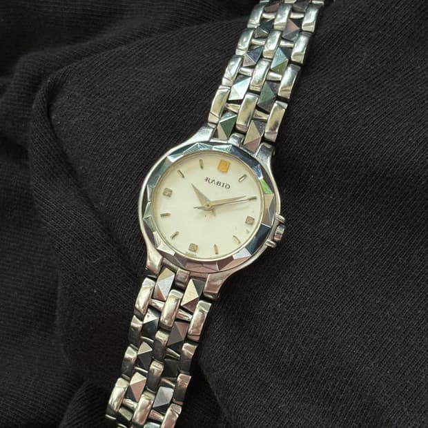 vintage elegangs rabio metal watch