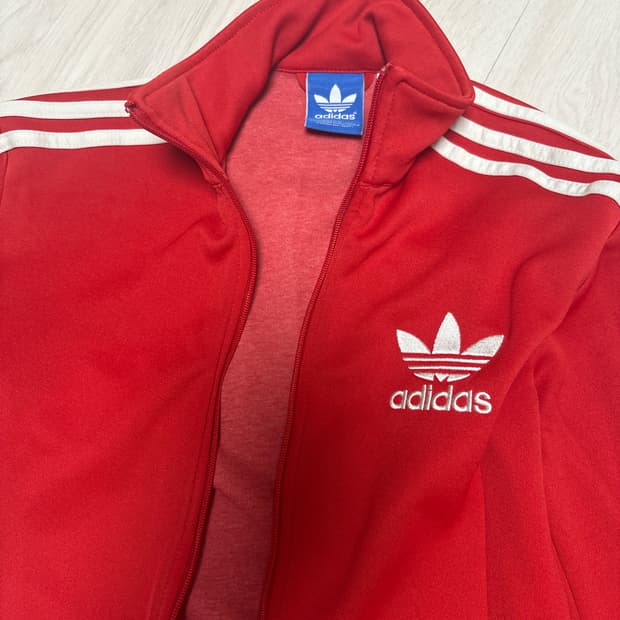 아디다스 져지 빨강