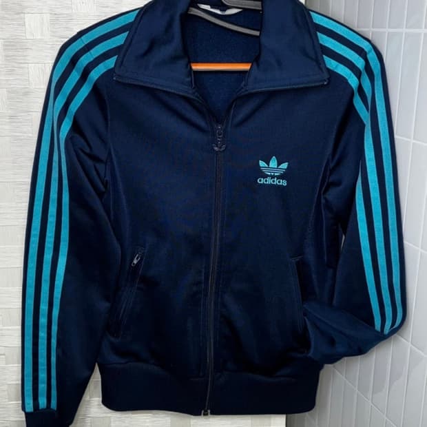 아디다스 트랙탑 져지 네이비 하늘
