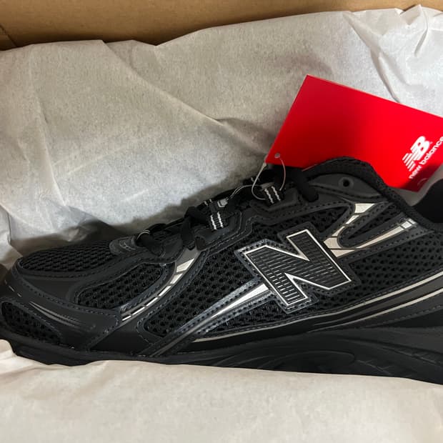 뉴발란스 740 블랙실버 265 팝니다
