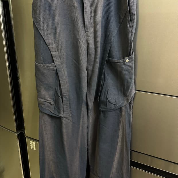 지용킴 선블리치 드레이프 카고