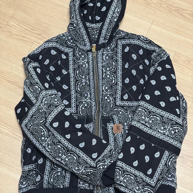 칼하트 반다나 자켓