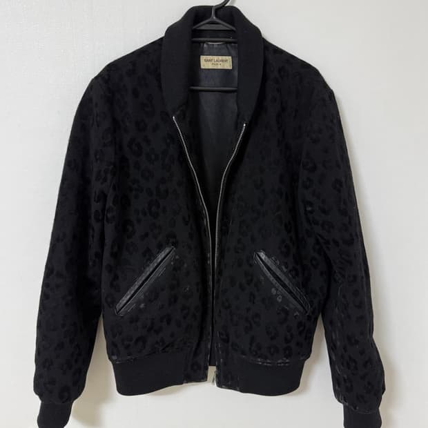Saint Laurent 생로랑 15fw 블랙 레오파드 테디 자켓