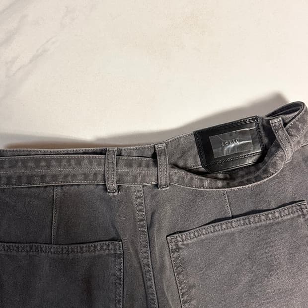 솔리드옴므 solid homme 그레이 벨티드 트라우저