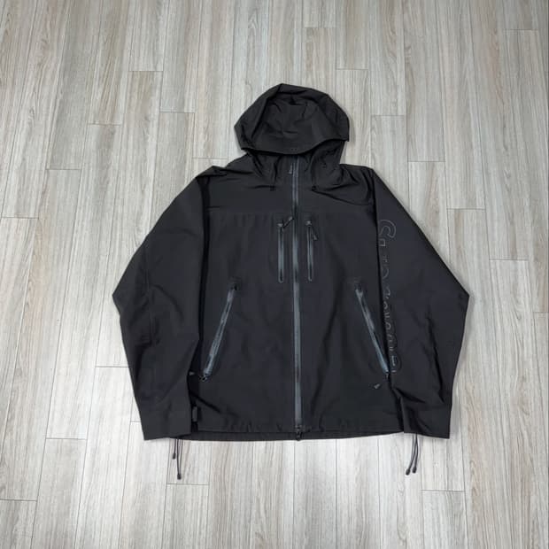 Supreme SS24 고어텍스 테이프드 심 쉘 자켓 블랙/M