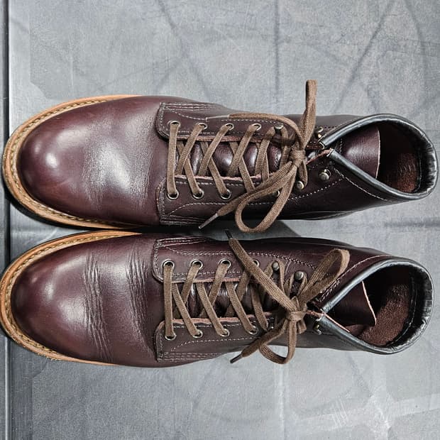 레드윙 벡맨 9419 260 8D 판매합니다.