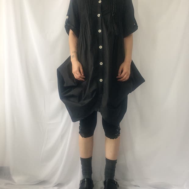 Balloon fit shirt onepiece