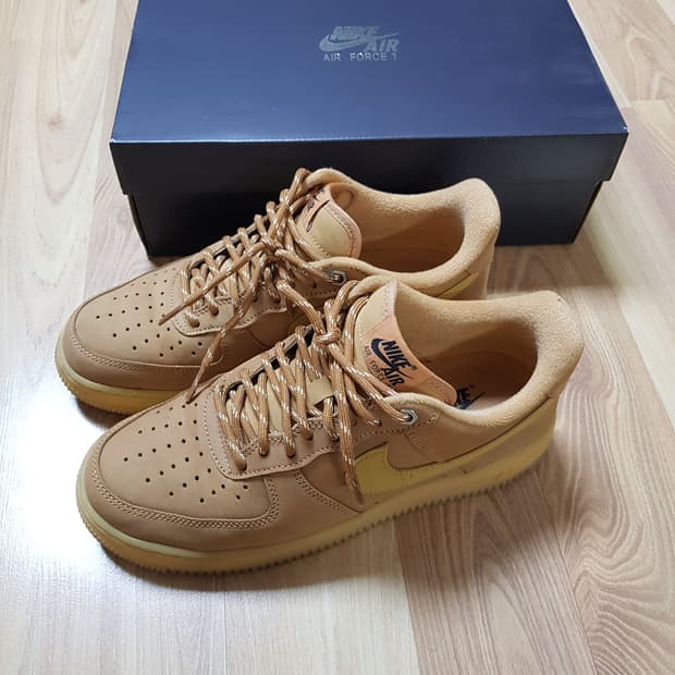 나이키 에어포스 플랙스 된장 포스