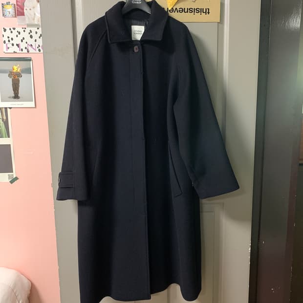 [스튜디오톰보이] 라글란 롱코트 (NAVY)