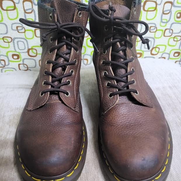 닥터마틴1460 모델 8홀 280사이즈 브라운 