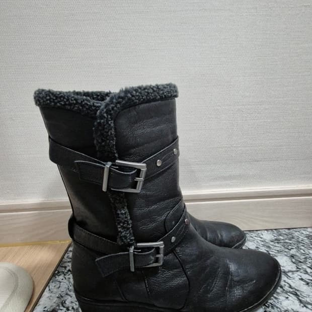 블랙 버클 부츠 250