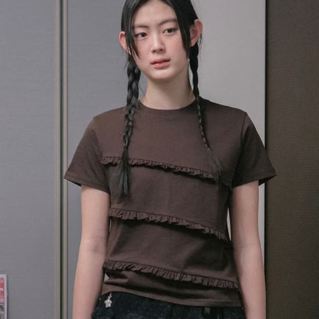 오헤시오 frill t-shirt (brown)
