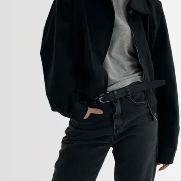 어텀 나탈리 숏 점퍼 블랙 릿킴